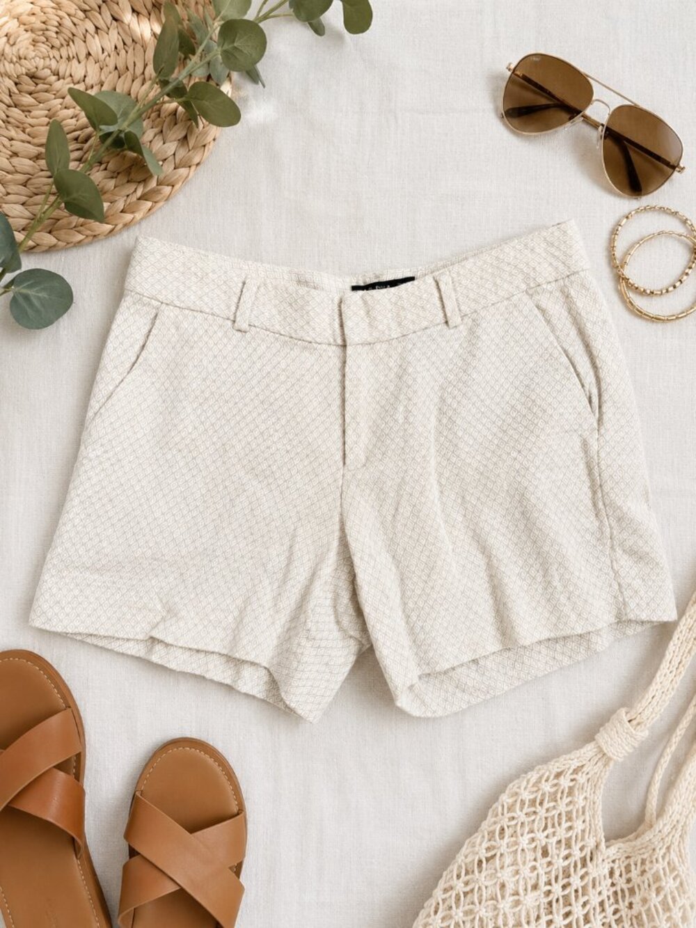 Banana Republic Ivory Textured Shorts Size 0 Tailored Summer Shorts